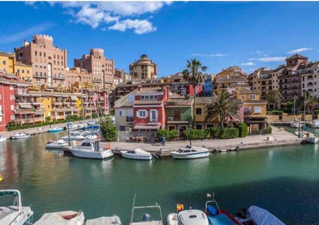 Valencia Beach Room With Private Bathroom Coliving ميناء سابلايا المظهر الخارجي الصورة
